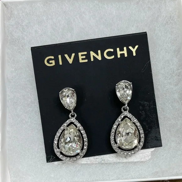 Givenchy earrings - Picture 3 of 3